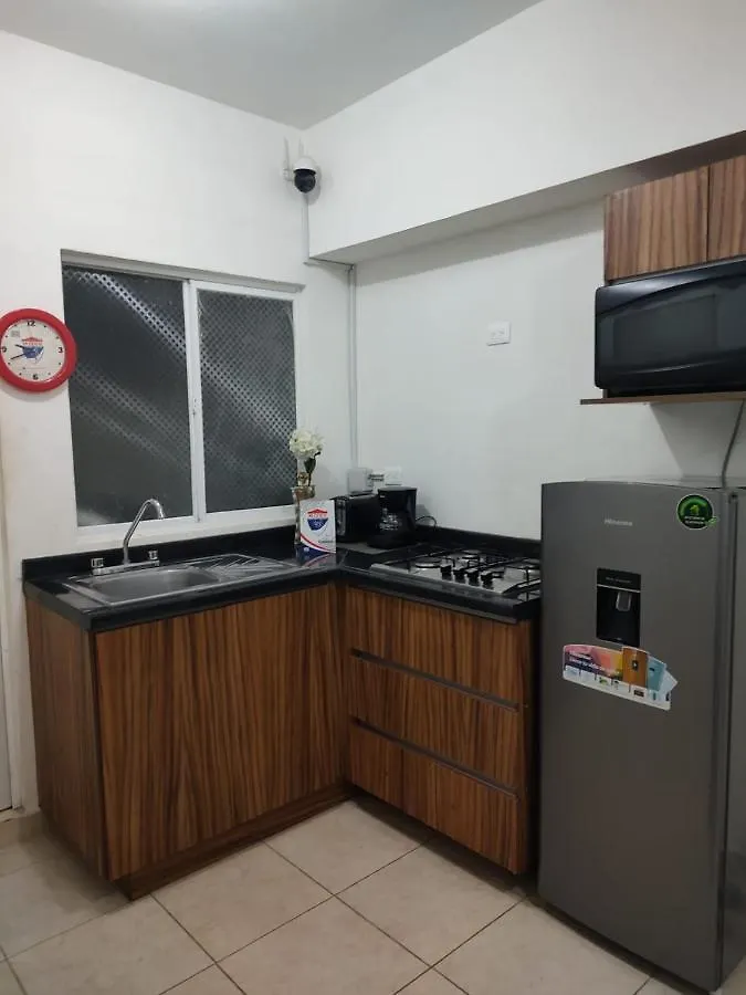 Lovely Apartment Hoestel Pedreira! Cancún